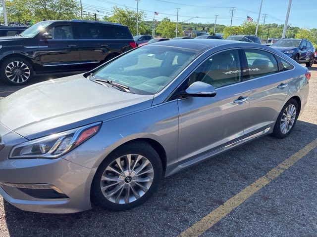 2015 Hyundai Sonata Limited PZEV's photo