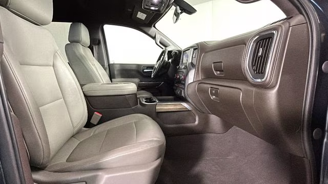 2020 Shadow Gray Metallic Chevrolet Silverado 1500 LT Trail Boss 4X4 Truck