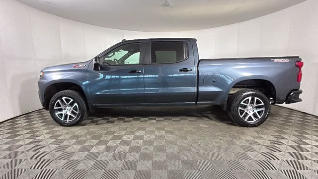 2020 Shadow Gray Metallic Chevrolet Silverado 1500 LT Trail Boss 4X4 Truck