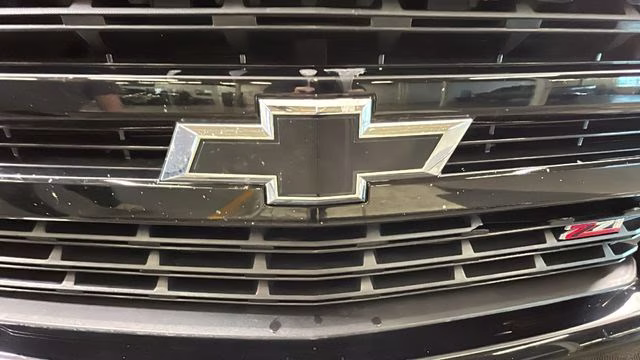 2020 Shadow Gray Metallic Chevrolet Silverado 1500 LT Trail Boss 4X4 Truck