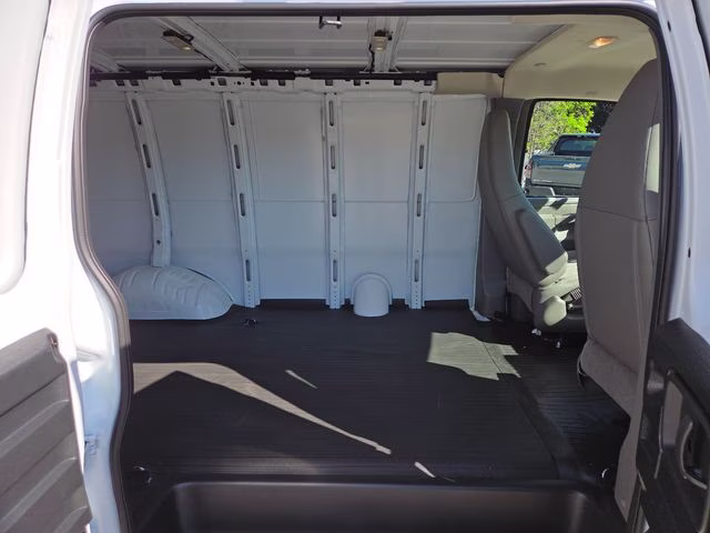 2026 Summit White Chevrolet Express 2500 Work Van RWD Van
