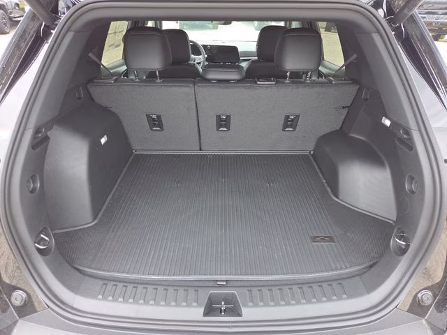 2026 Mosaic Black Metallic Chevrolet Equinox LT FWD SUV