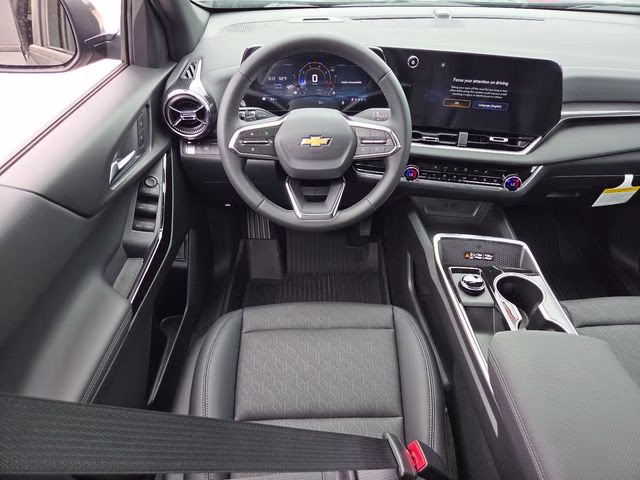 2026 Mosaic Black Metallic Chevrolet Equinox LT FWD SUV