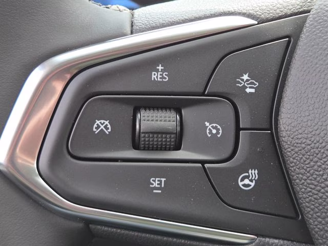 2026 Summit White Chevrolet Trax LT FWD SUV