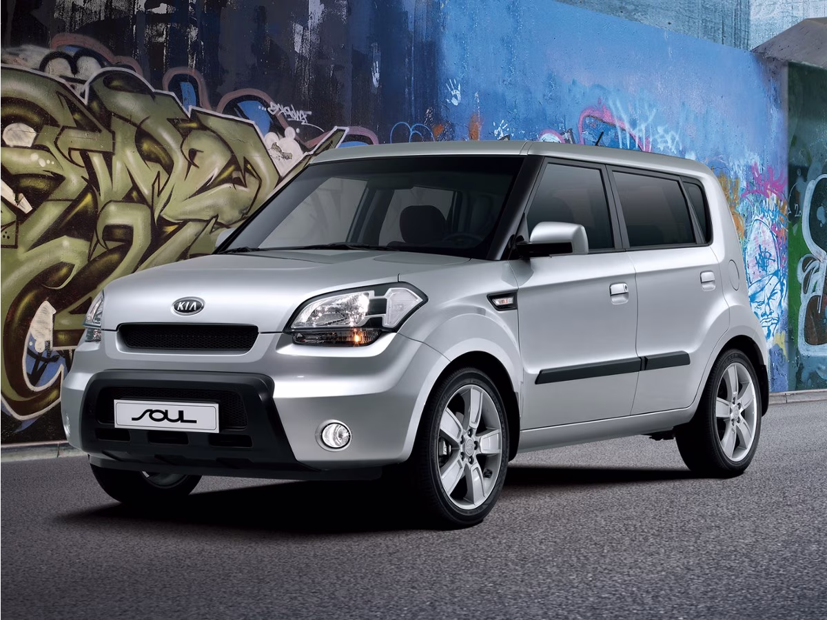 2011 Bright Silver Kia Soul Plus FWD Hatchback