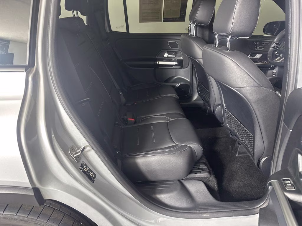2024 Iridium Silver Metallic Mercedes-Benz GLB GLB 35 AMG AWD SUV