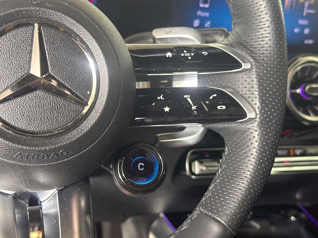 2024 Iridium Silver Metallic Mercedes-Benz GLB GLB 35 AMG AWD SUV