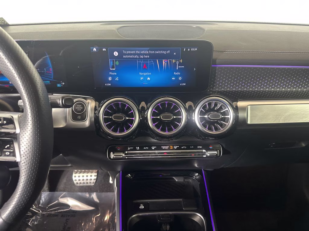 2024 Iridium Silver Metallic Mercedes-Benz GLB GLB 35 AMG AWD SUV