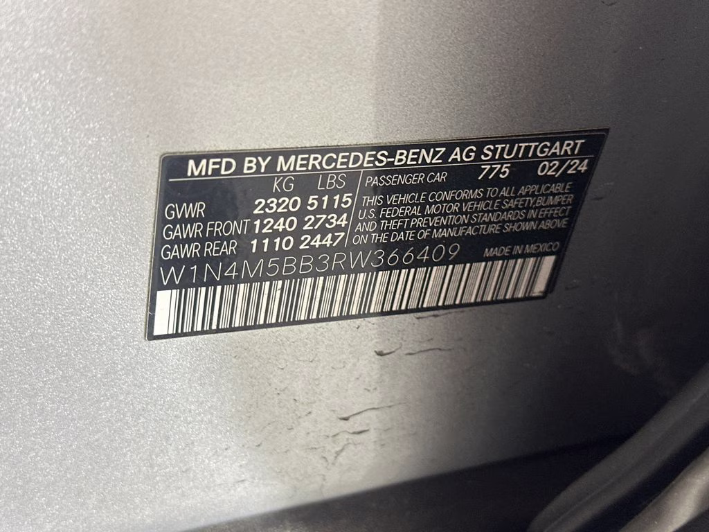 2024 Iridium Silver Metallic Mercedes-Benz GLB GLB 35 AMG AWD SUV