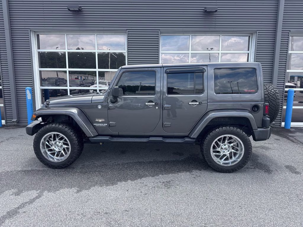 2014 Granite Crystal Metallic Clearcoat Jeep Wrangler Unlimited Sahara 4X4 SUV