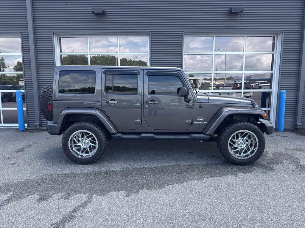 2014 Granite Crystal Metallic Clearcoat Jeep Wrangler Unlimited Sahara 4X4 SUV