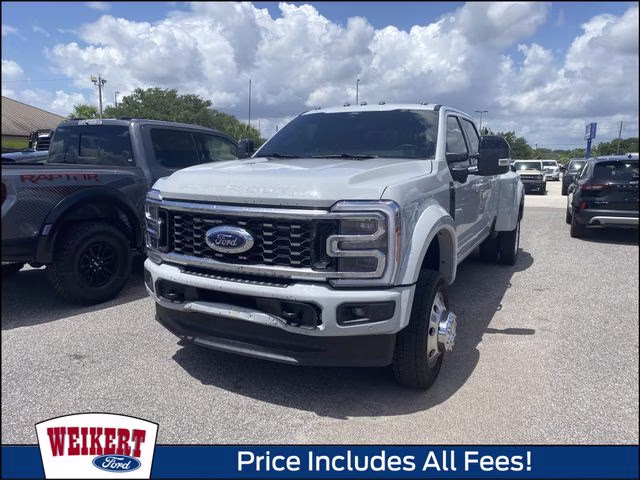 2025 Avalanche Ford Super Duty F-450 DRW Platinum 4X4 Truck