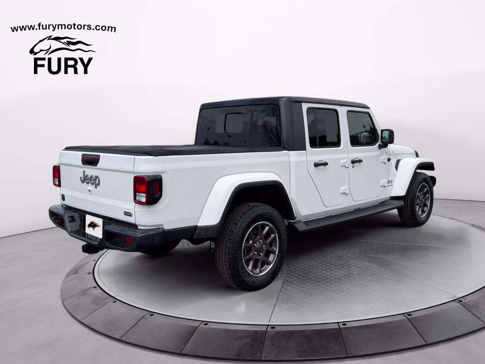 2021 Bright White Clearcoat Jeep Gladiator Overland 4X4 Truck