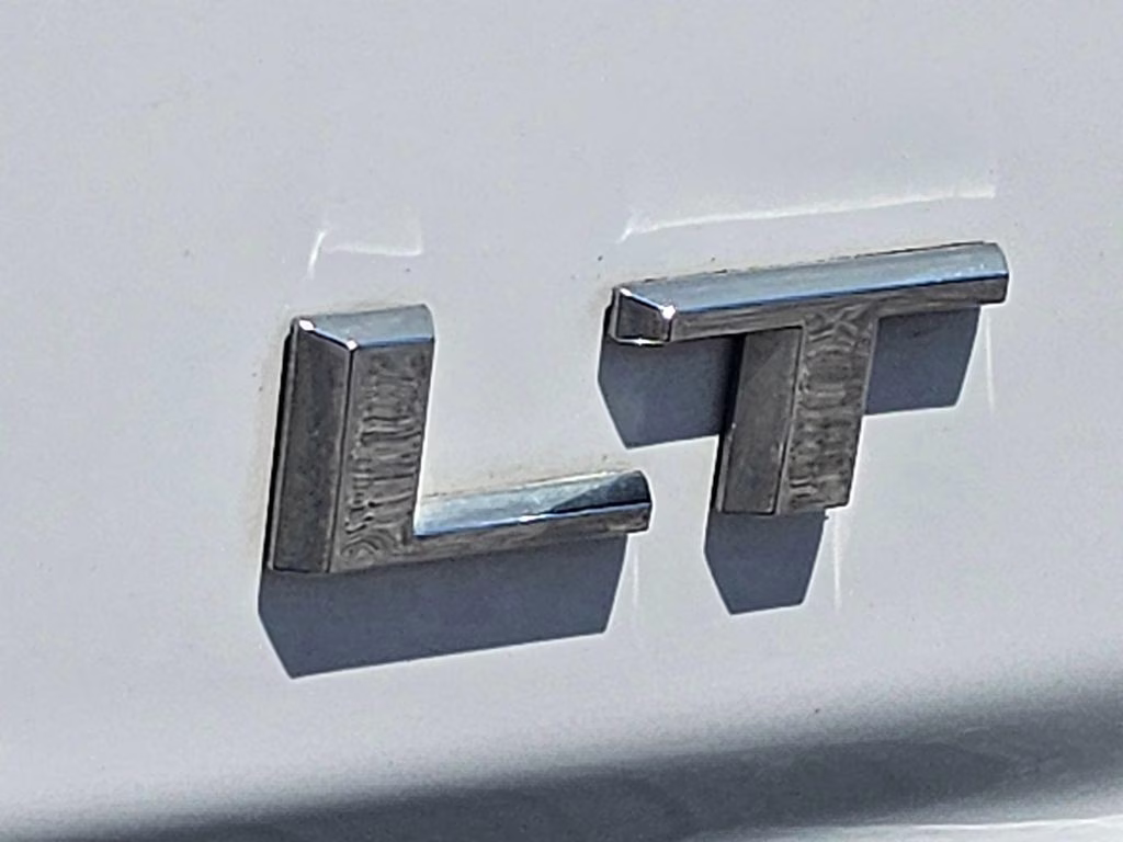 2022 Summit White Chevrolet Silverado 1500 LTD LT 4X4 Truck