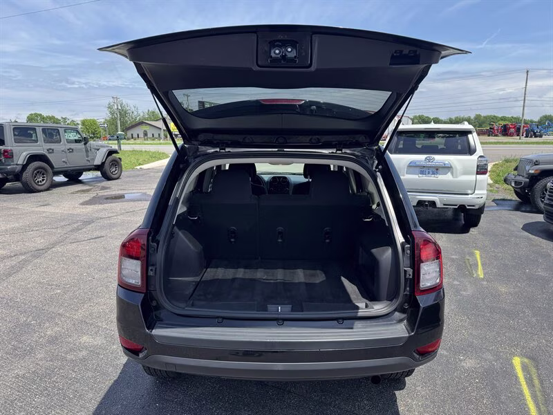 2016 Black Clear Coat Jeep Compass Sport FWD SUV