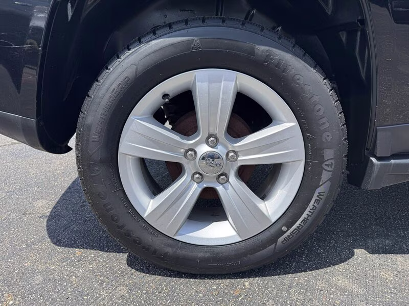 2016 Black Clear Coat Jeep Compass Sport FWD SUV