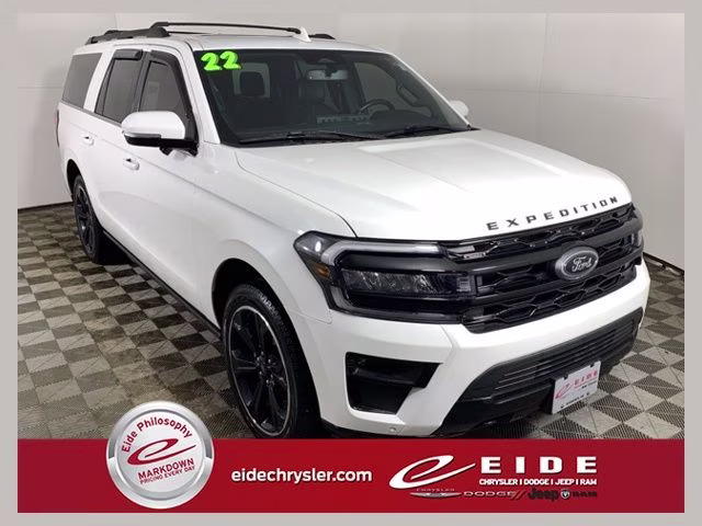 2022 Star White Metallic Tri-Coat Ford Expedition Max Limited 4X4 SUV