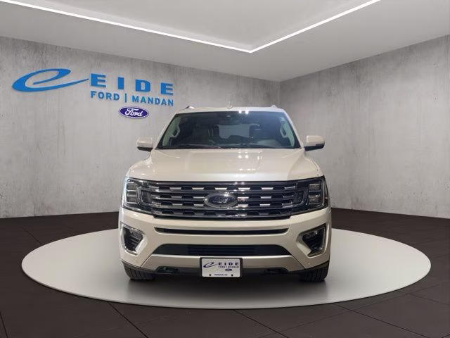 2018 White Platinum Clearcoat Metallic Ford Expedition Max Limited 4X4 SUV