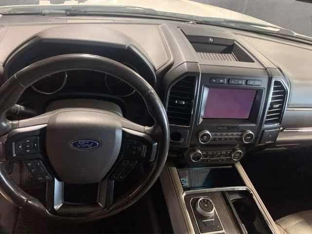 2018 White Platinum Clearcoat Metallic Ford Expedition Max Limited 4X4 SUV
