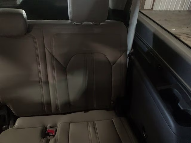 2018 White Platinum Clearcoat Metallic Ford Expedition Max Limited 4X4 SUV