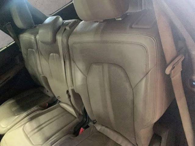 2018 White Platinum Clearcoat Metallic Ford Expedition Max Limited 4X4 SUV