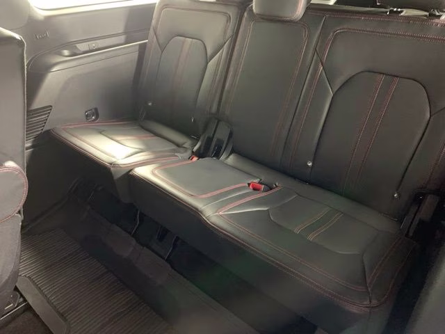 2022 Star White Metallic Tri-Coat Ford Expedition Max Limited 4X4 SUV