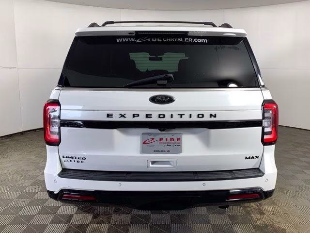 2022 Star White Metallic Tri-Coat Ford Expedition Max Limited 4X4 SUV