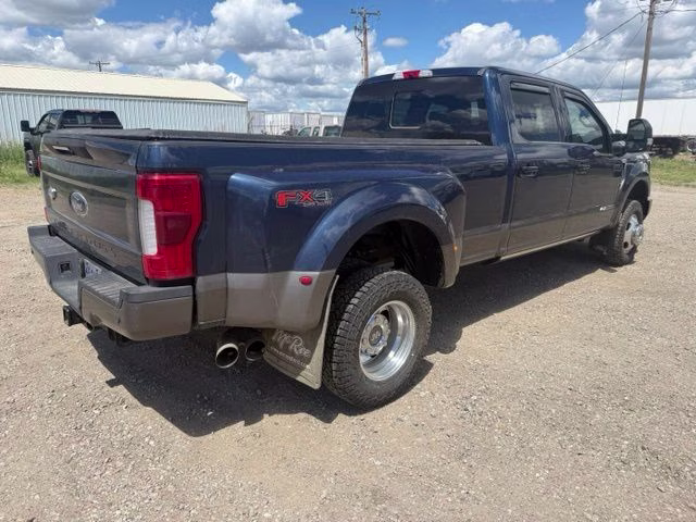 2019 Blue Jeans Metallic Ford Super Duty F-350 DRW King Ranch 4X4 Truck