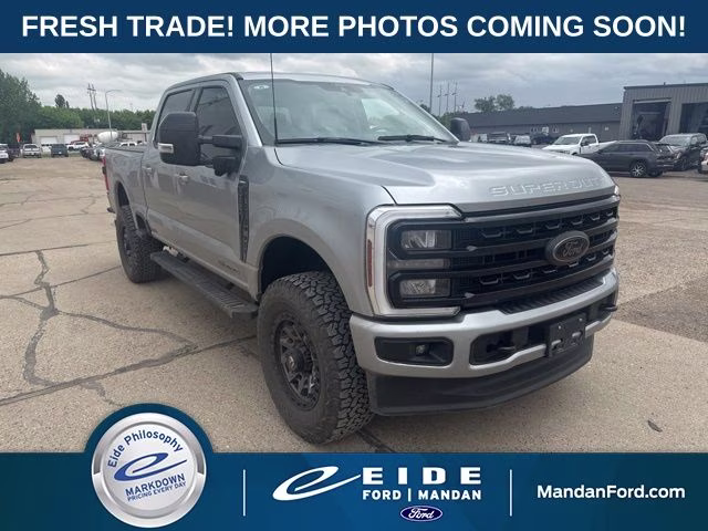 2024 Ford F-350 Lariat 4x4 Crew Cab 6-3/4' Box SRW's photo
