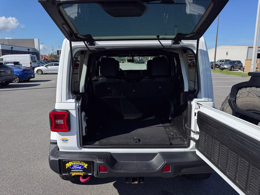 2020 Bright White Clearcoat Jeep Wrangler Unlimited Rubicon 4X4 SUV