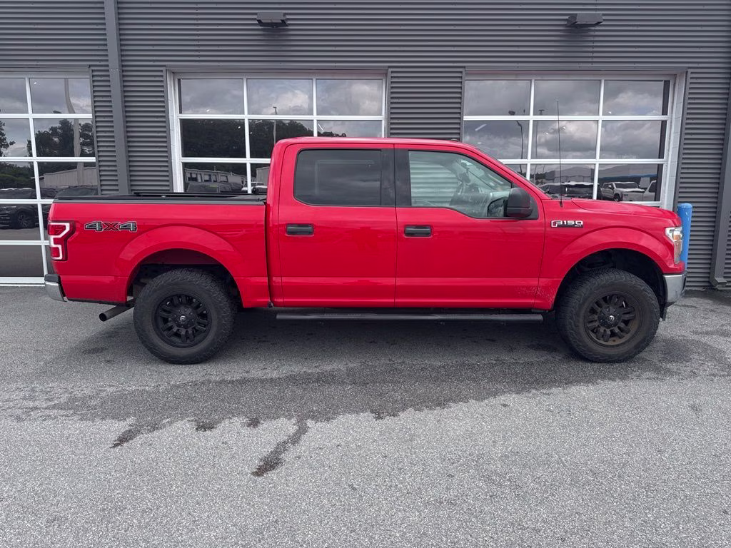 2018 Race Red Ford F-150 XLT 4X4 Truck