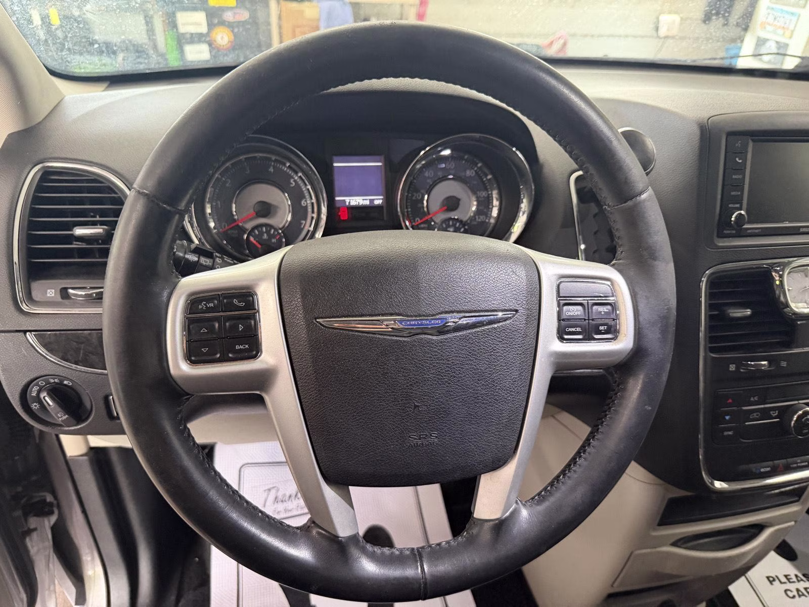 2015 Billet Silver Metallic Clearcoat Chrysler Town & Country Touring FWD Van