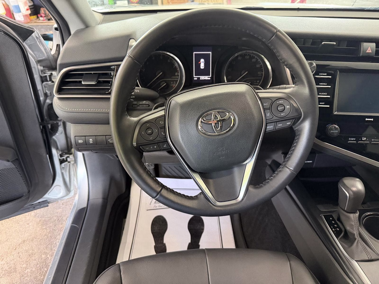 2020 Celestial Silver Metallic Toyota Camry SE FWD Sedan