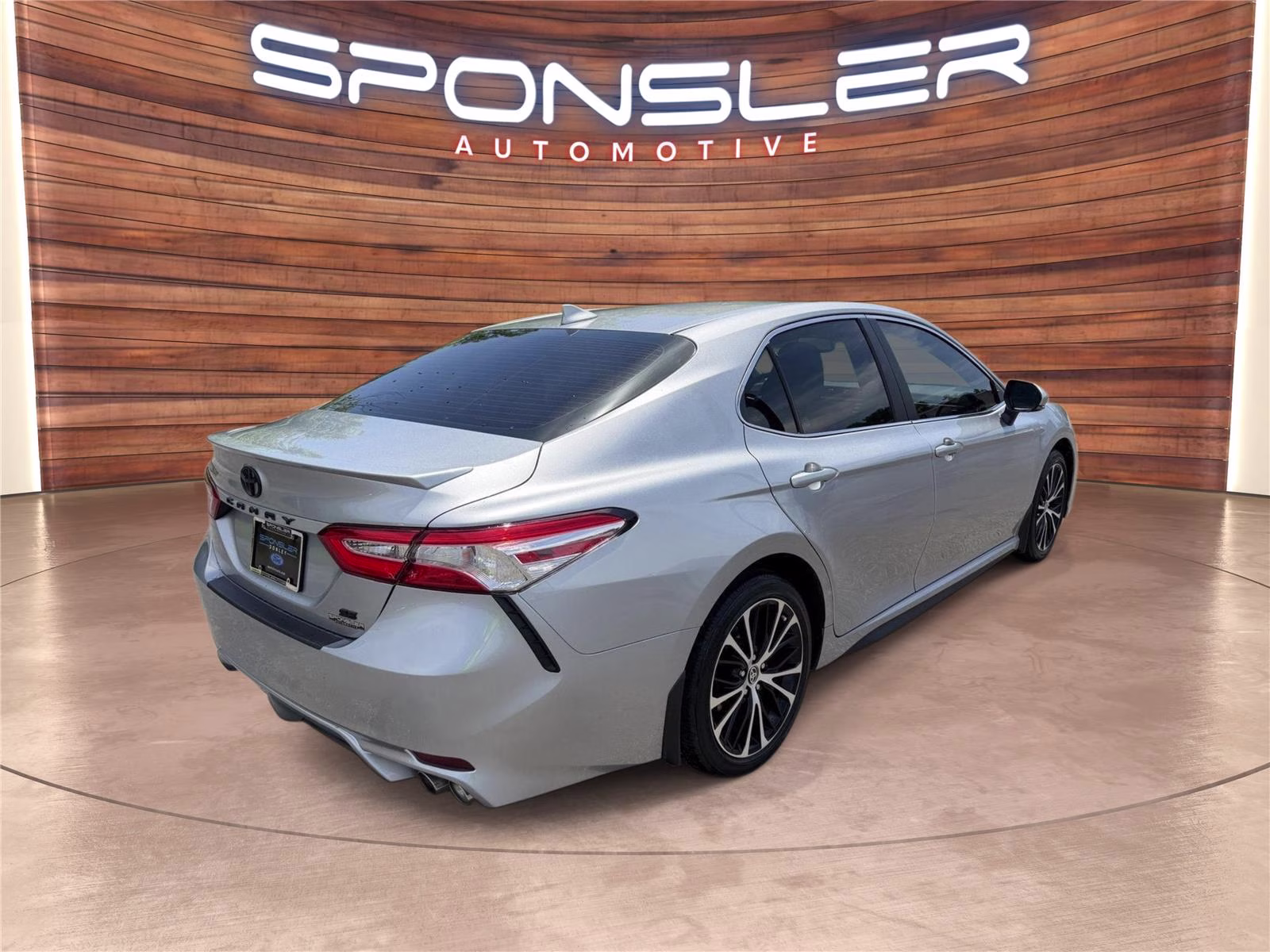 2020 Celestial Silver Metallic Toyota Camry SE FWD Sedan