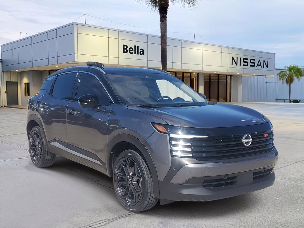 2025 Gun Metallic/Super Black Nissan Kicks SR FWD SUV