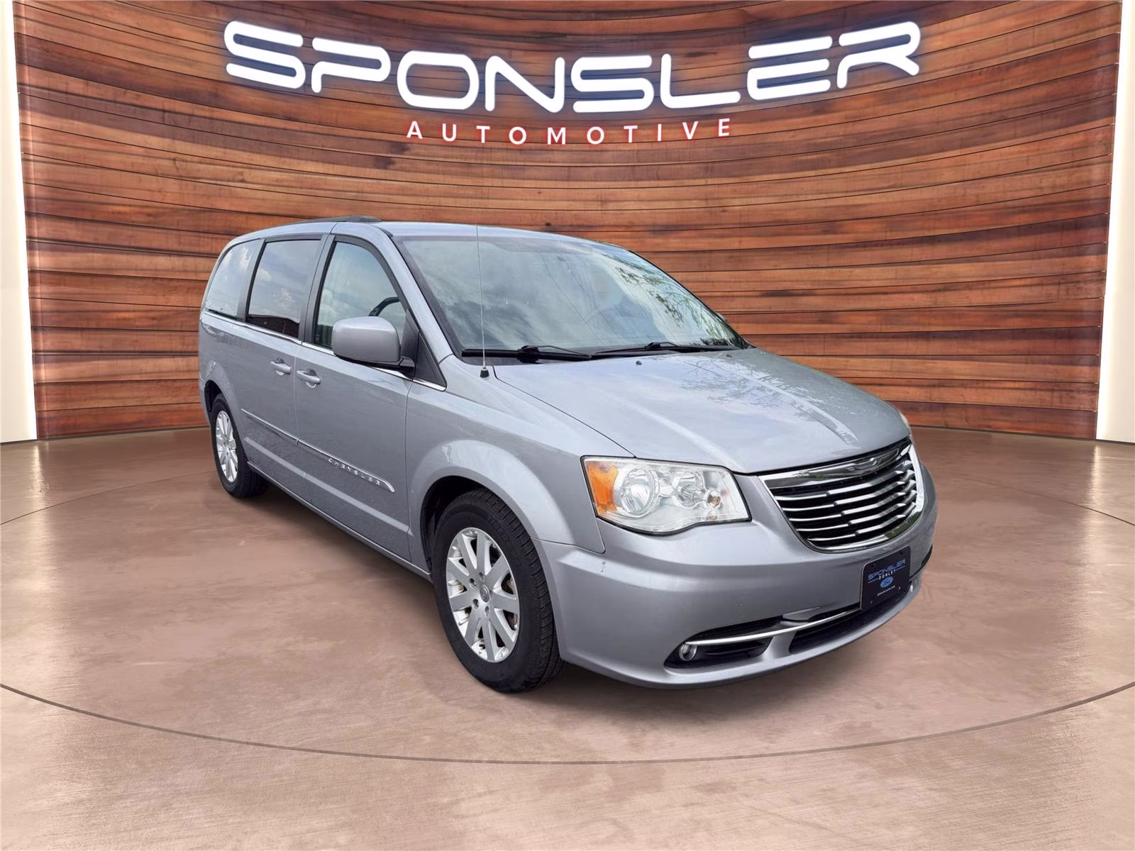 2015 Billet Silver Metallic Clearcoat Chrysler Town & Country Touring FWD Van