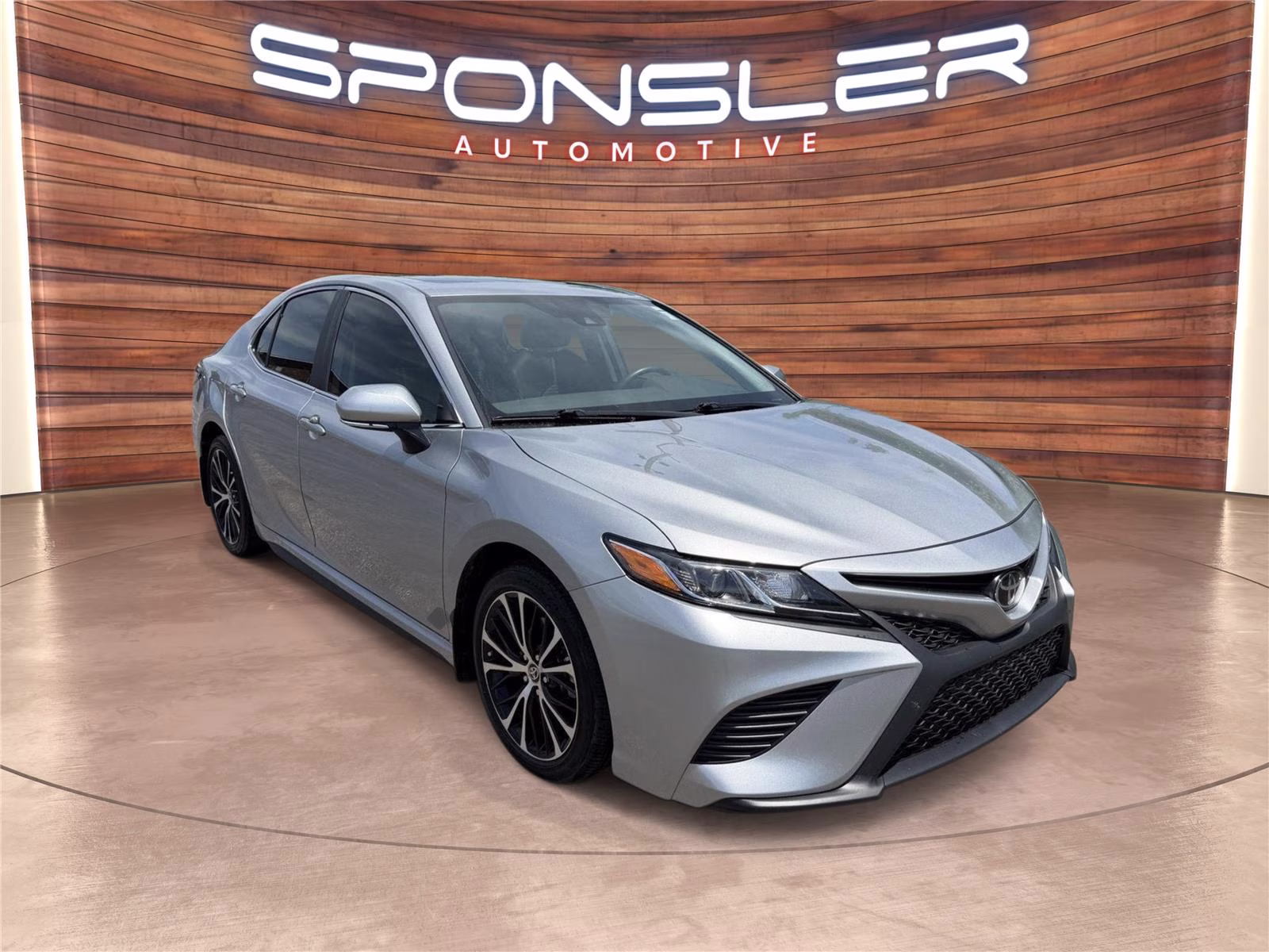 2020 Celestial Silver Metallic Toyota Camry SE FWD Sedan