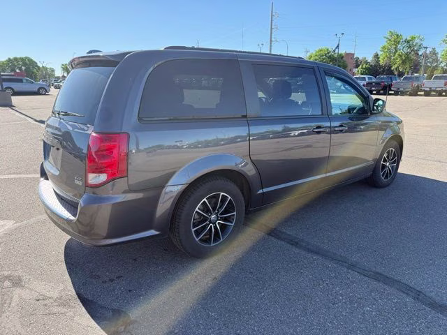 2019 Granite Pearlcoat Dodge Grand Caravan GT FWD Van