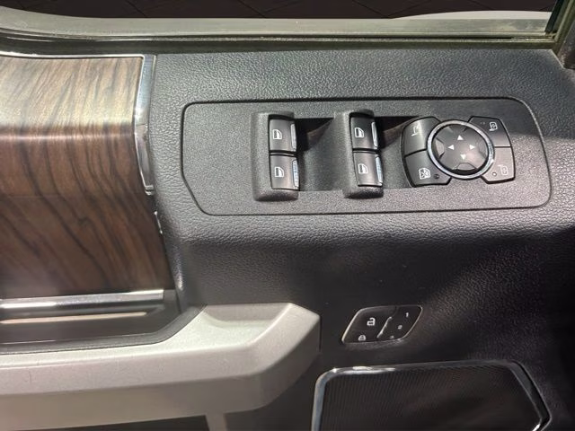 2019 Magnetic Metallic Ford F-150 Lariat 4X4 Truck