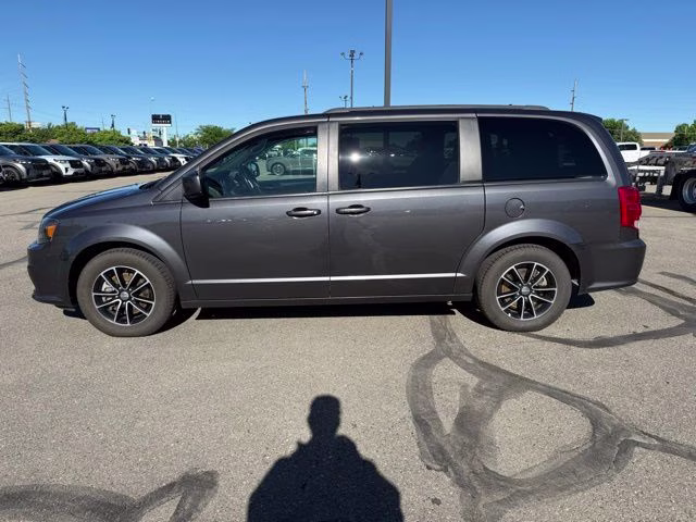 2019 Granite Pearlcoat Dodge Grand Caravan GT FWD Van