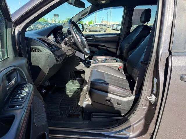 2019 Granite Pearlcoat Dodge Grand Caravan GT FWD Van
