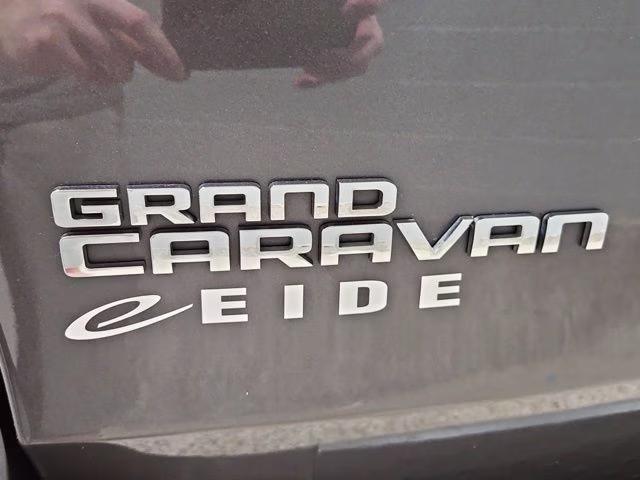 2019 Granite Pearlcoat Dodge Grand Caravan GT FWD Van