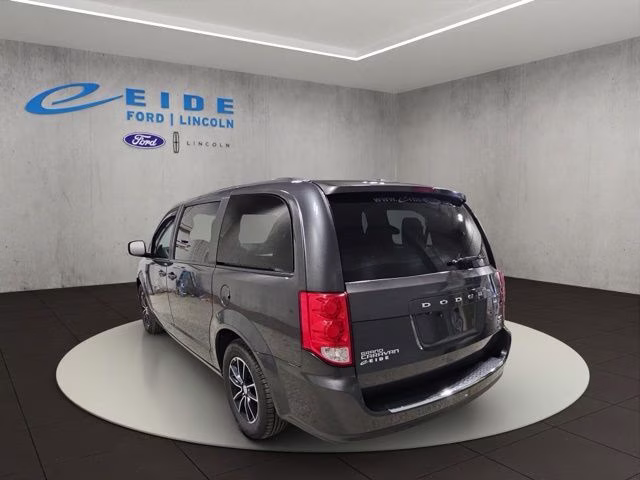 2019 Granite Pearlcoat Dodge Grand Caravan GT FWD Van