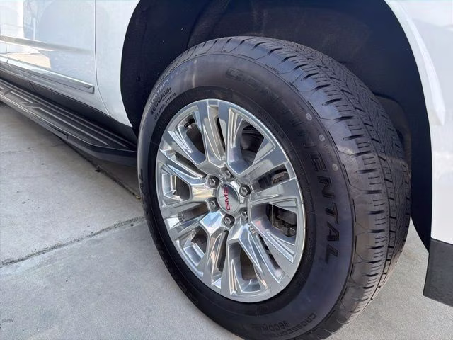 2025 Summit White GMC Yukon XL Denali RWD SUV