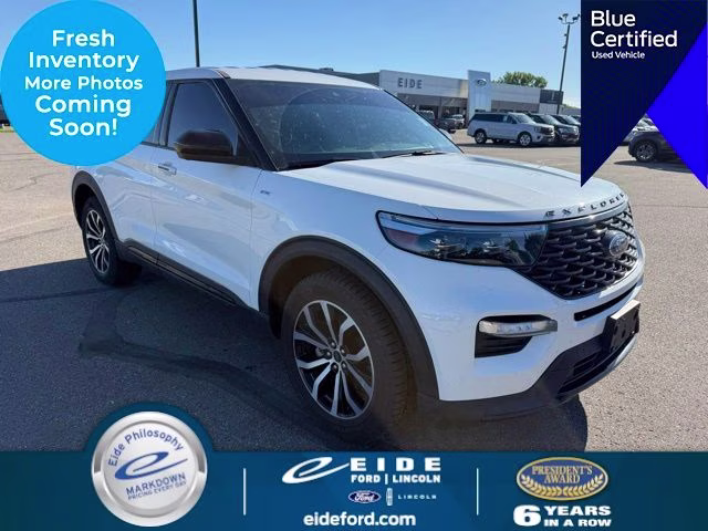 2022 Star White Metallic Tri-Coat Ford Explorer ST-Line 4X4 SUV