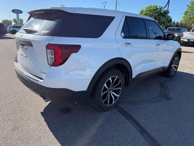 2022 Star White Metallic Tri-Coat Ford Explorer ST-Line 4X4 SUV