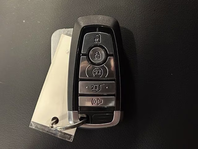 2022 Star White Metallic Tri-Coat Ford Explorer ST-Line 4X4 SUV