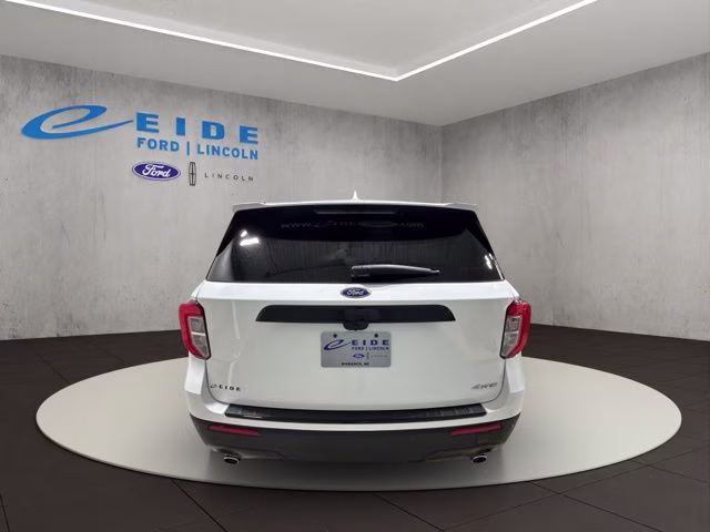 2022 Star White Metallic Tri-Coat Ford Explorer ST-Line 4X4 SUV