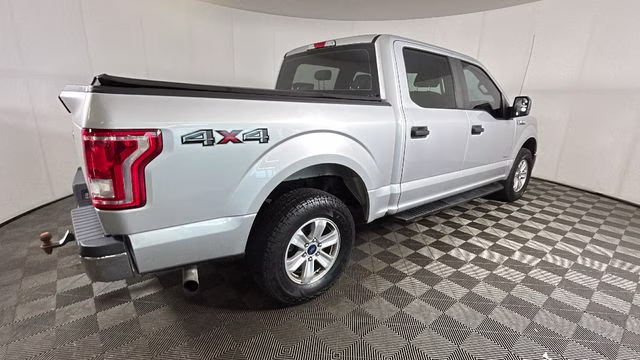 2015 Silver Ford F-150 XL 4X4 Truck