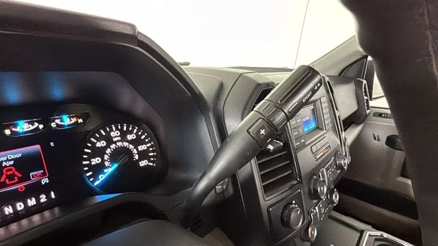 2015 Silver Ford F-150 XL 4X4 Truck